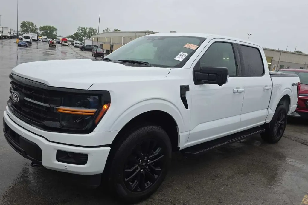 2024 Ford F-150 XLT photo 1