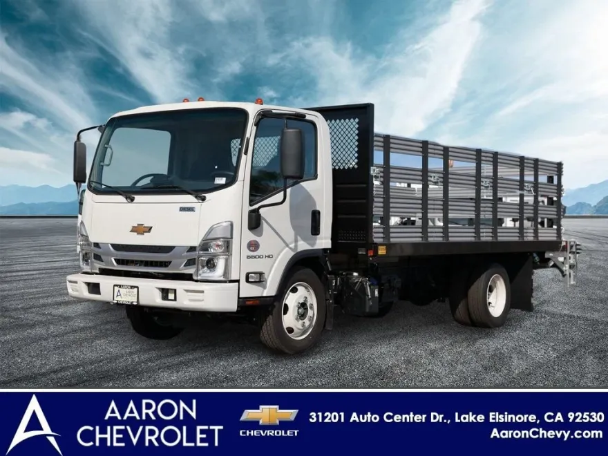 2024 Chevrolet Silverado 5500HD photo 1
