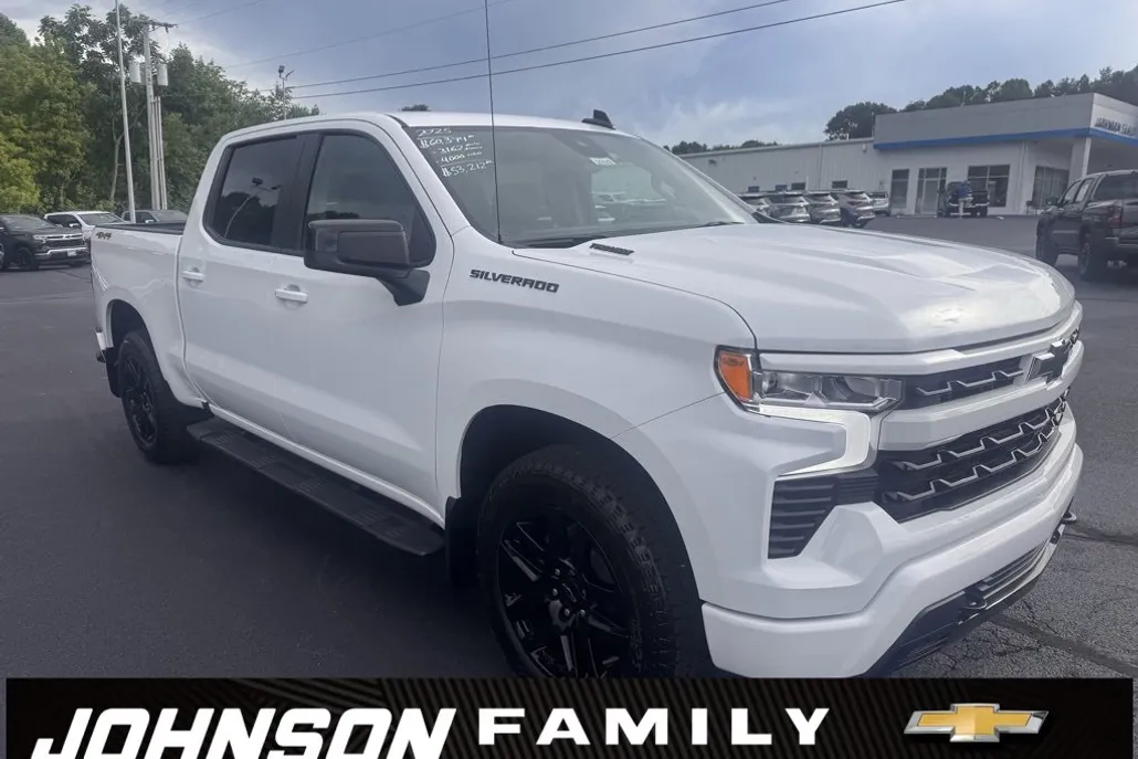 2025 Chevrolet Silverado 1500 RST photo 1