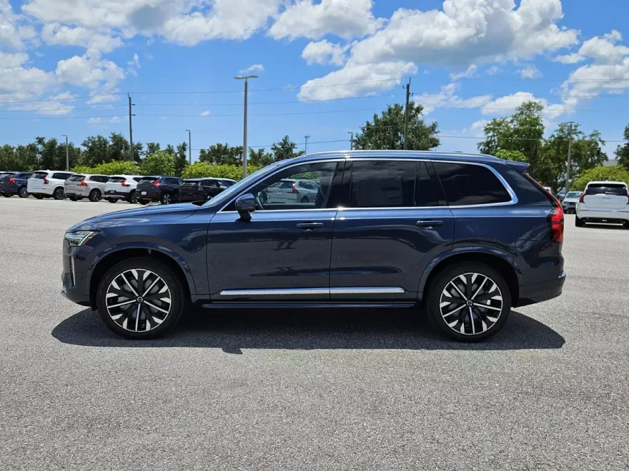 2026 Volvo XC90 Plus photo 1