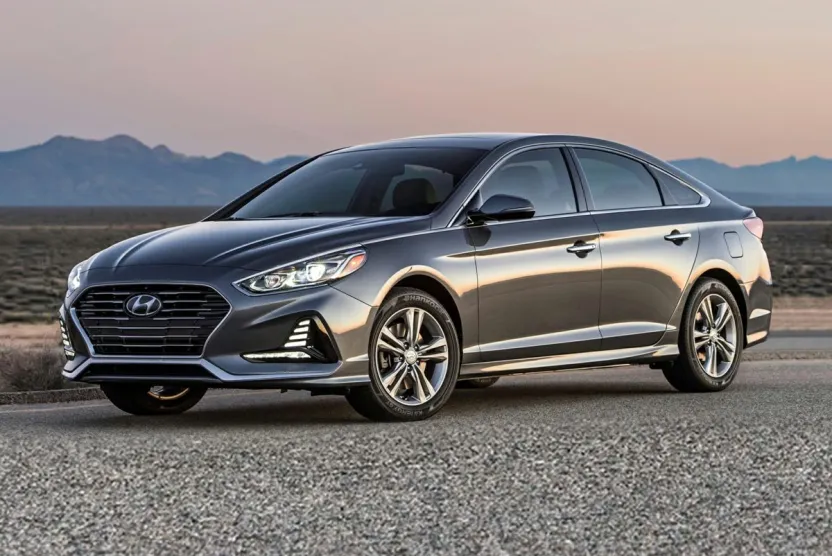 2019 Hyundai Sonata SEL photo 1