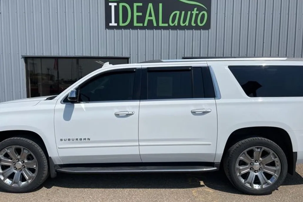 2018 Chevrolet Suburban Premier photo 1