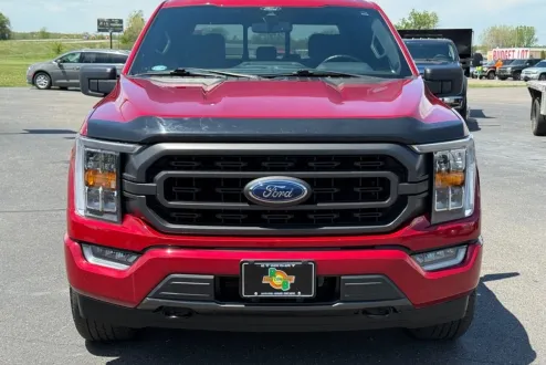 2021 Ford F-150 XLT photo 3