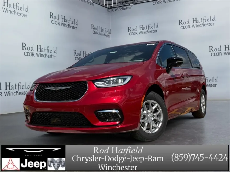 2026 Chrysler Pacifica photo 1