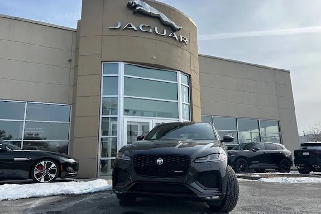 2025 Jaguar F-PACE P400 R-Dynamic S photo 1
