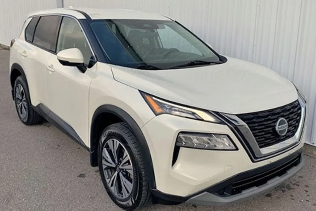 2021 Nissan Rogue SV photo 1