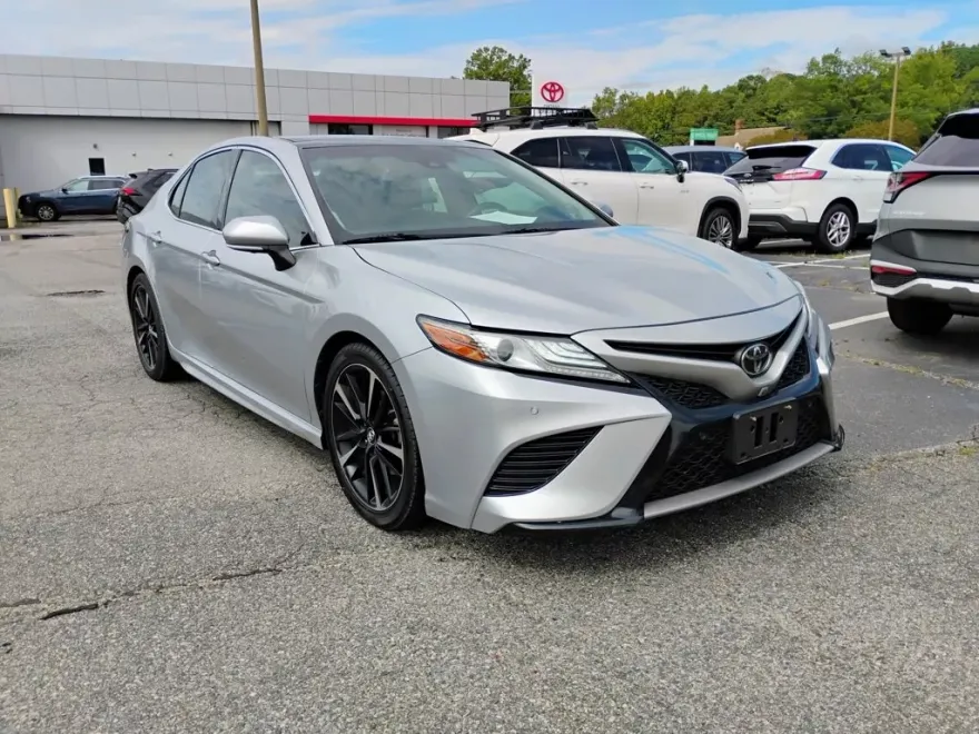 2018 Toyota Camry XSE V6 photo 1