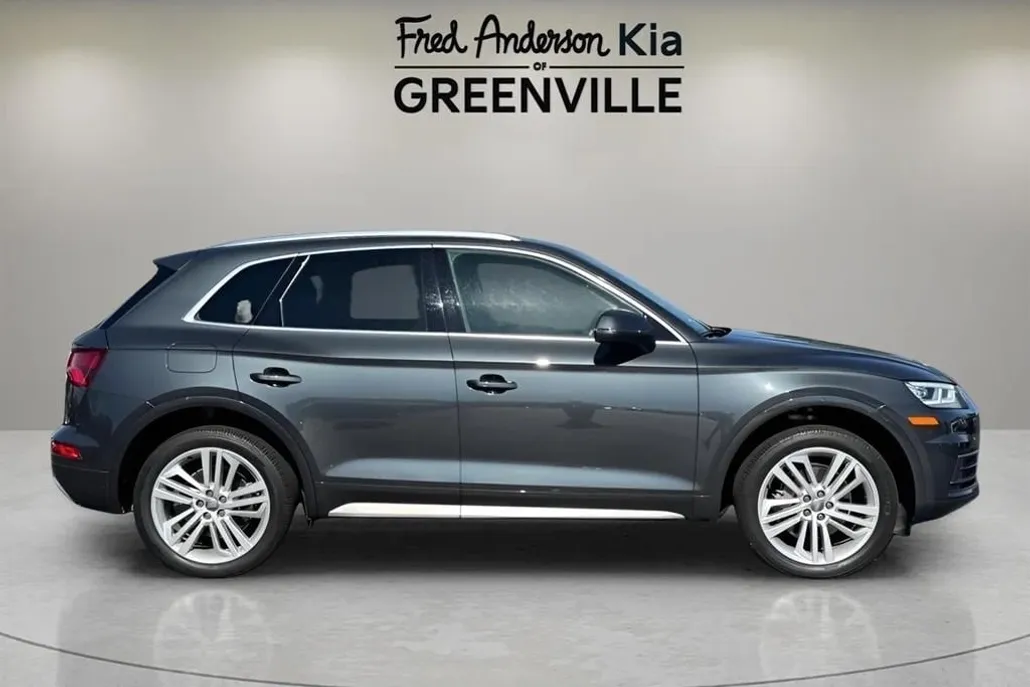 2019 Audi Q5 2.0T Premium Plus photo 1