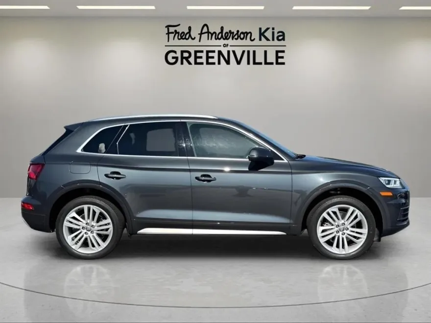 2019 Audi Q5 2.0T Premium Plus photo 1