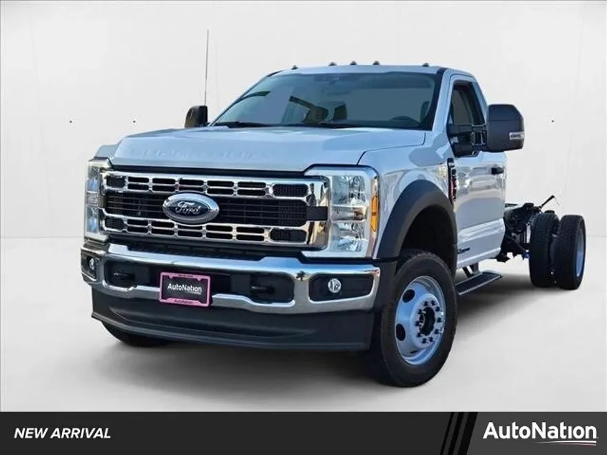 2025 Ford F-550 XL photo 1