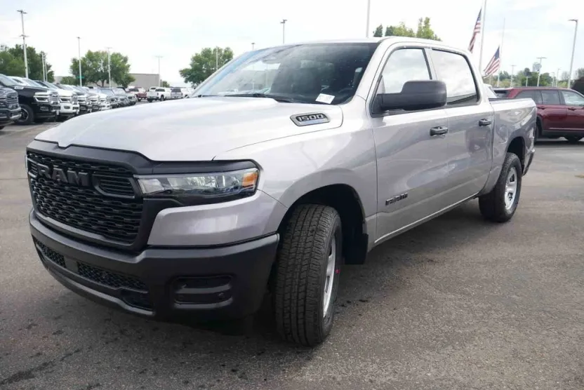 2025 Ram 1500 Tradesman photo 1