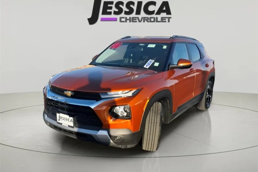 2023 Chevrolet Trailblazer LT photo 1