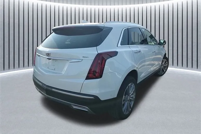2024 Cadillac XT5 Premium Luxury photo 1