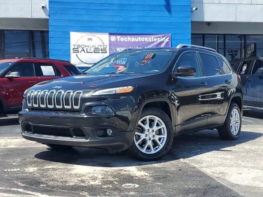 2015 Jeep Cherokee Latitude photo 1
