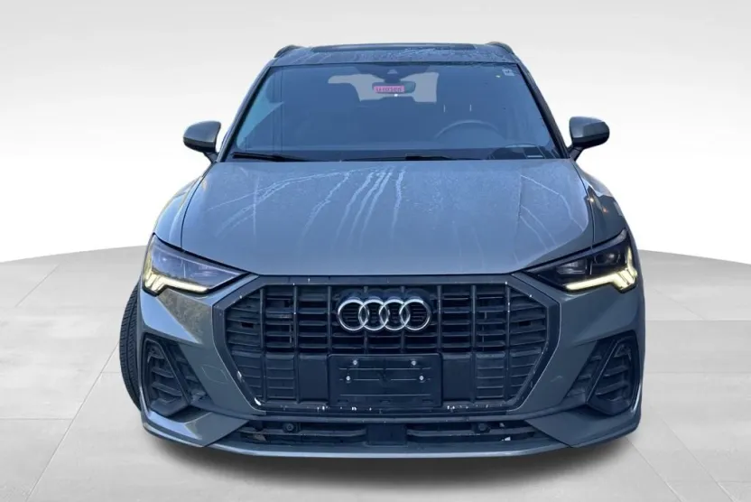 2019 Audi Q3 S line Premium Plus photo 1