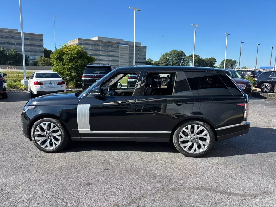 2022 Land Rover Range Rover P525 HSE HSE Westminster Edition photo 1