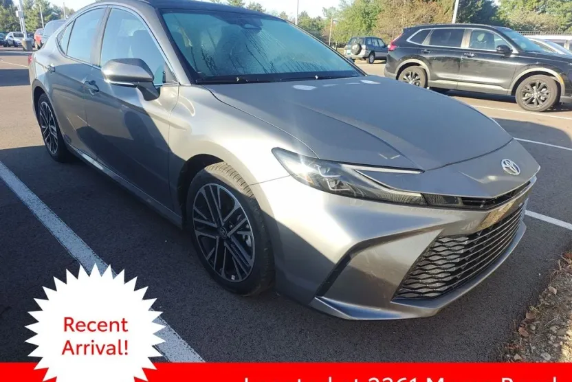 2026 Toyota Camry XLE photo 1