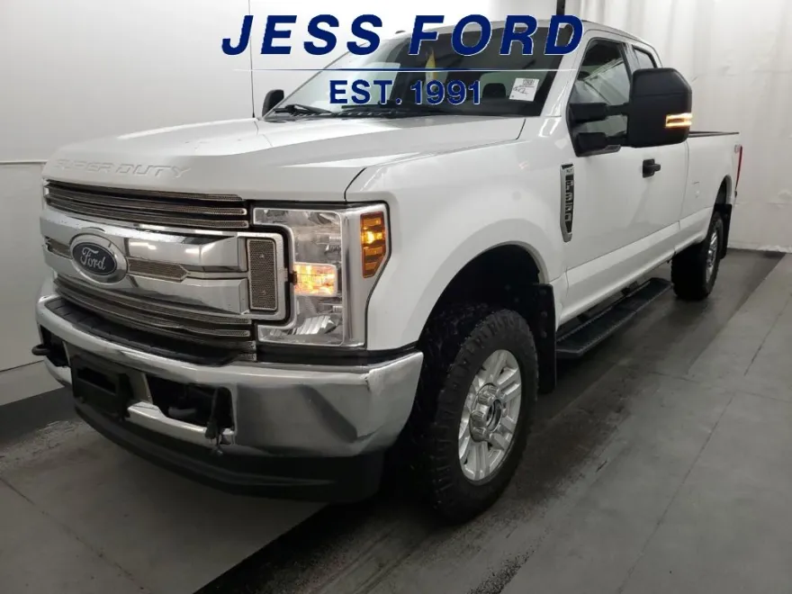 2019 Ford F-350 XLT photo 1