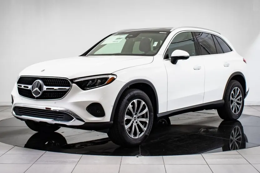 2025 Mercedes Benz GLC 300 4MATIC photo 1
