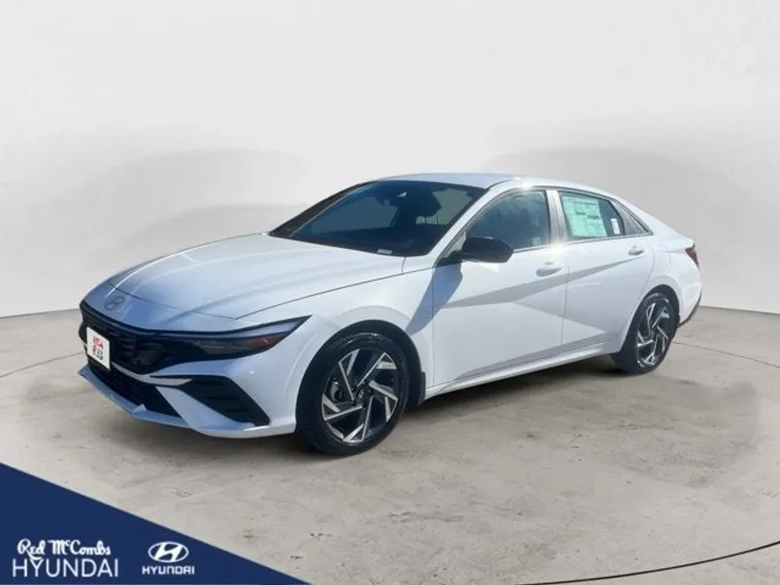 2025 Hyundai Elantra SEL Sport photo 1