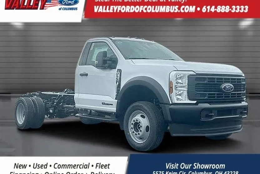 2025 Ford F-550 photo 1
