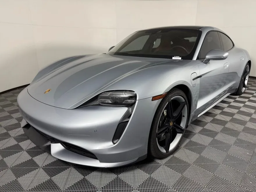 2022 Porsche Taycan Turbo photo 1