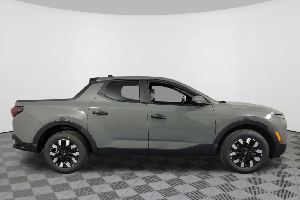 2026 Hyundai Santa Cruz SE photo 1