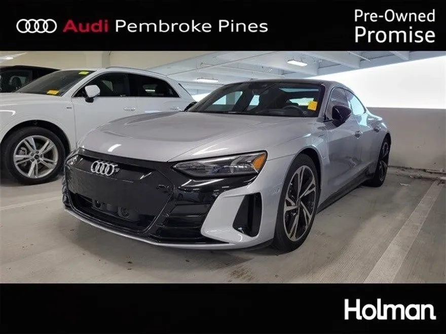 2022 Audi e-tron GT Prestige photo 1