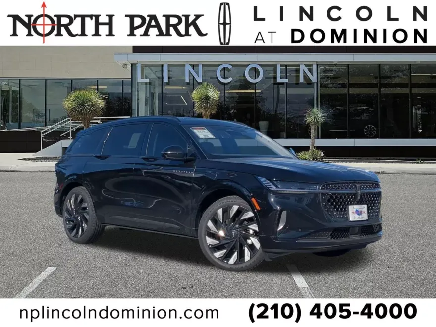 2025 Lincoln Nautilus Reserve photo 1
