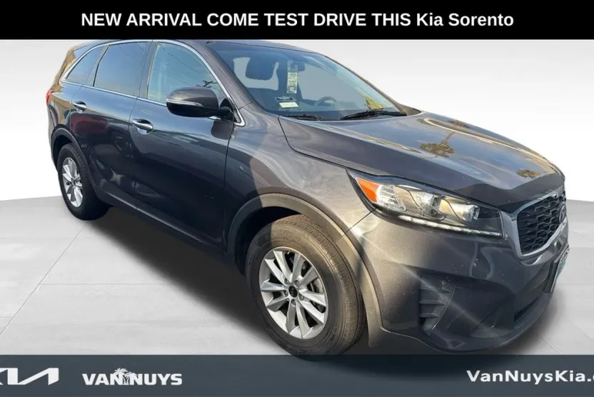 2019 Kia Sorento LX photo 1