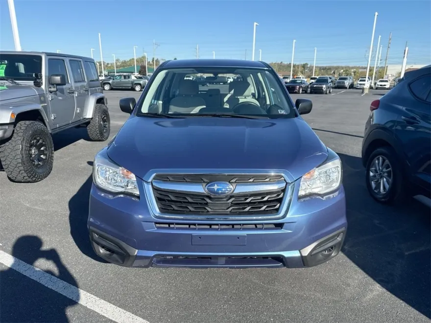 2018 Subaru Forester 2.5i photo 1
