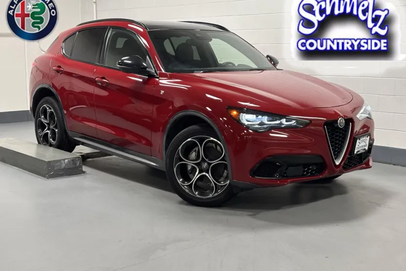 2024 Alfa Romeo Stelvio Ti photo 1
