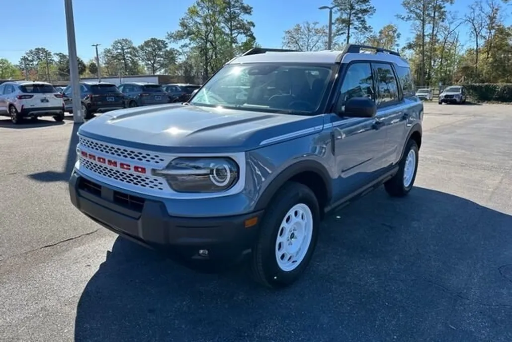 2025 Ford Bronco Sport Heritage photo 1
