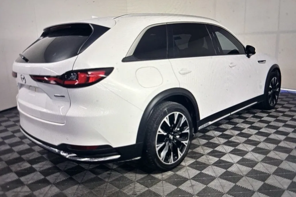 2024 Mazda CX-90 Premium Plus photo 1