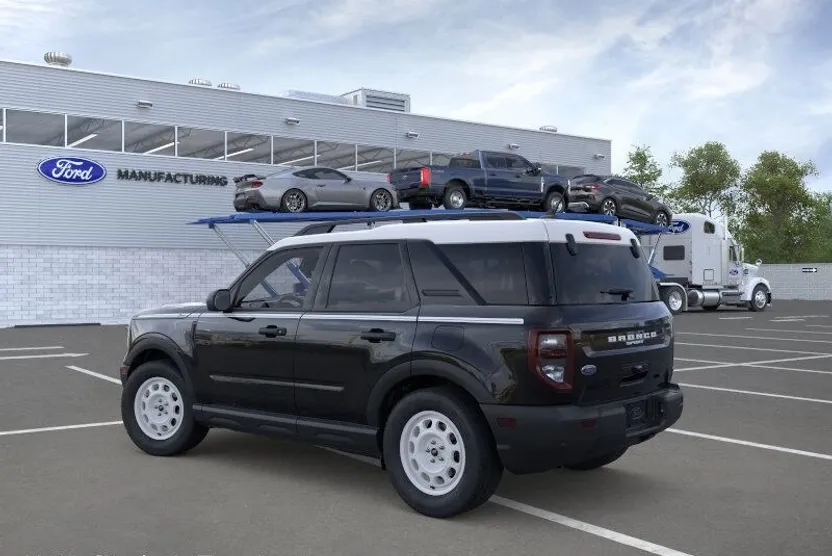 2025 Ford Bronco Sport Heritage photo 1