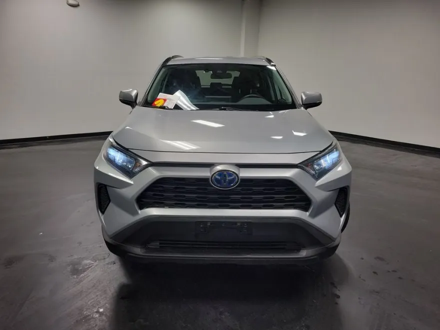 2019 Toyota RAV4 Hybrid LE photo 1