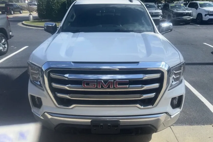 2020 Gmc Sierra 1500 SLE photo 1