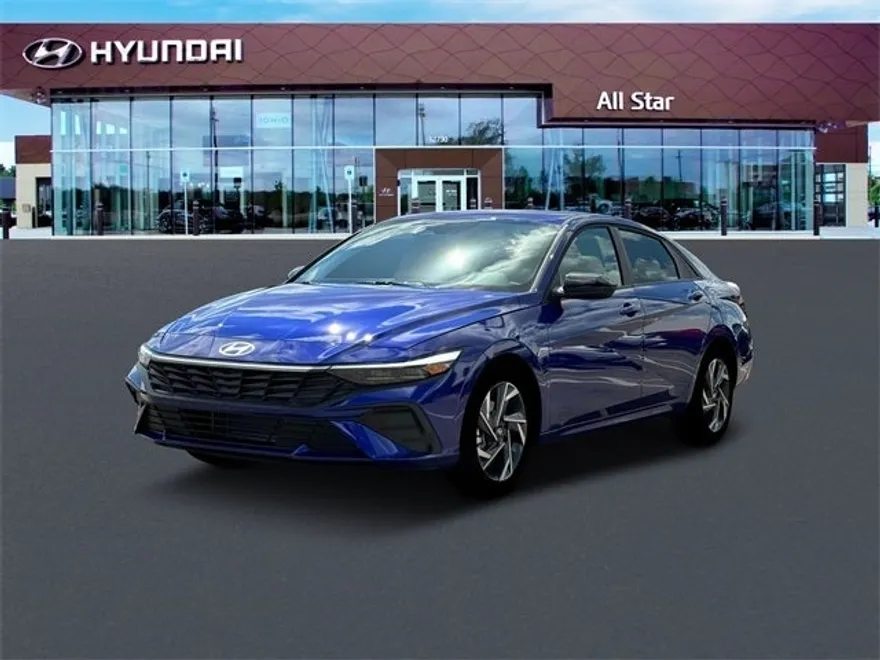 2025 Hyundai Elantra SEL Sport photo 1