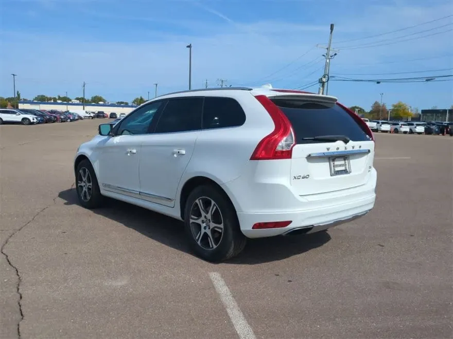 2014 Volvo XC60 T6 photo 1