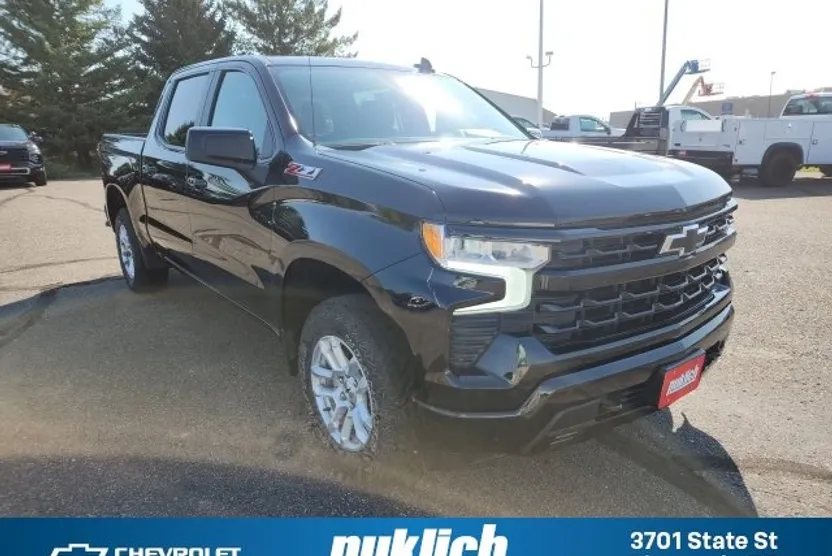 2022 Chevrolet Silverado 1500 RST photo 1