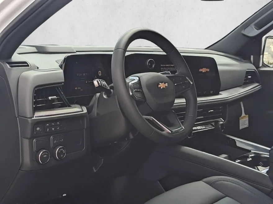 2026 Chevrolet Suburban LT photo 1
