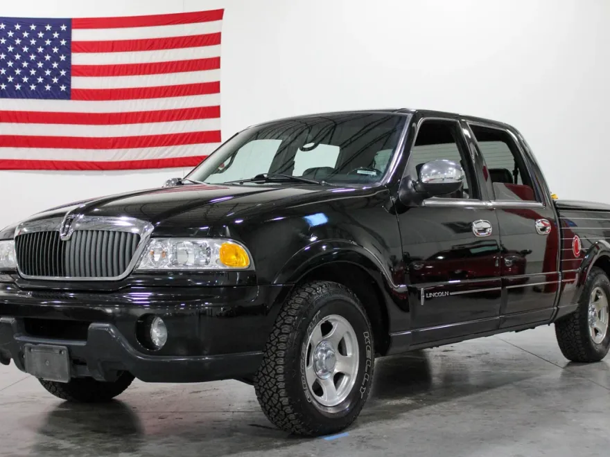 2002 Lincoln Blackwood photo 1