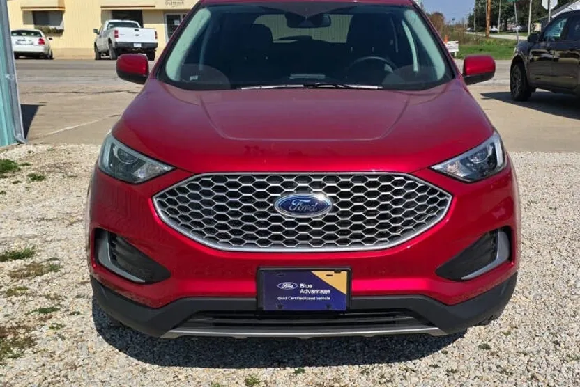 2024 Ford Edge SEL photo 1