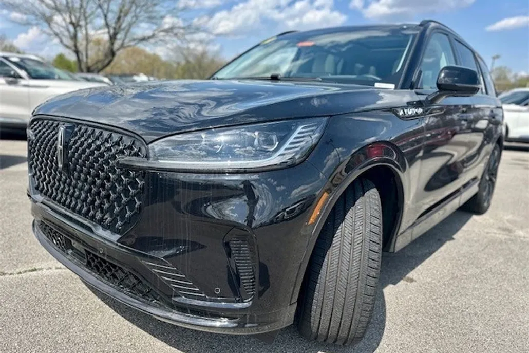 2025 Lincoln Aviator Reserve photo 1