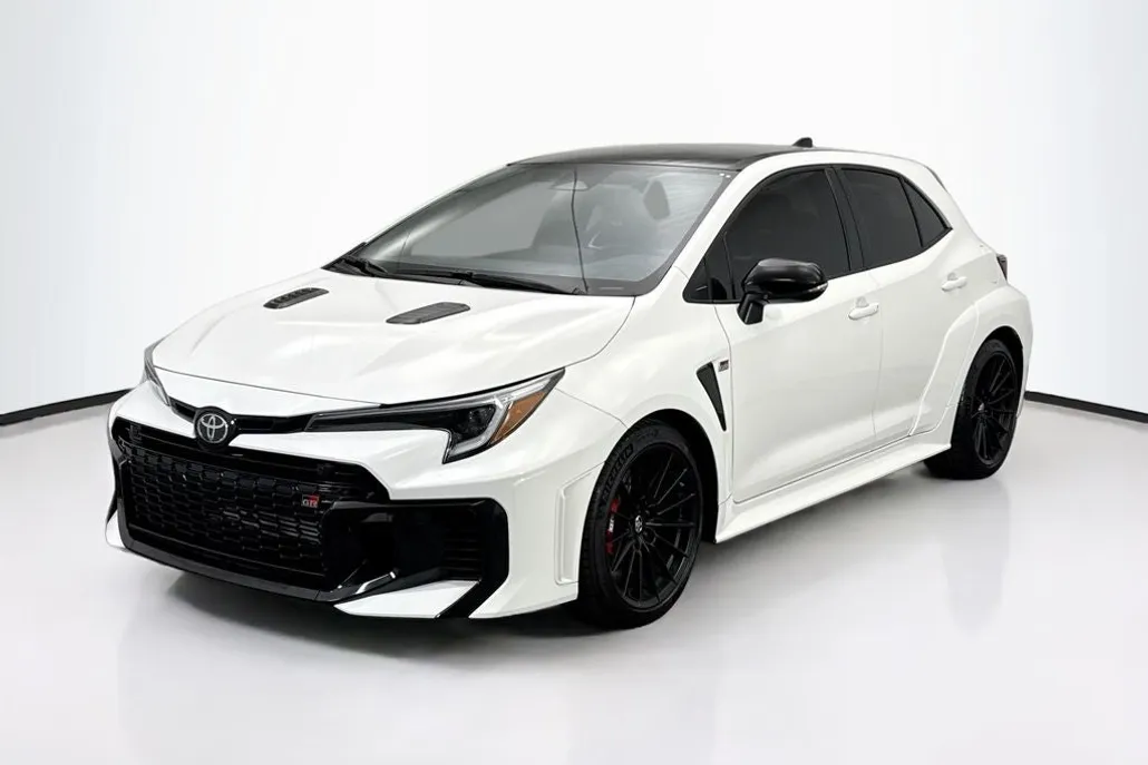 2025 Toyota Corolla GR Premium photo 1