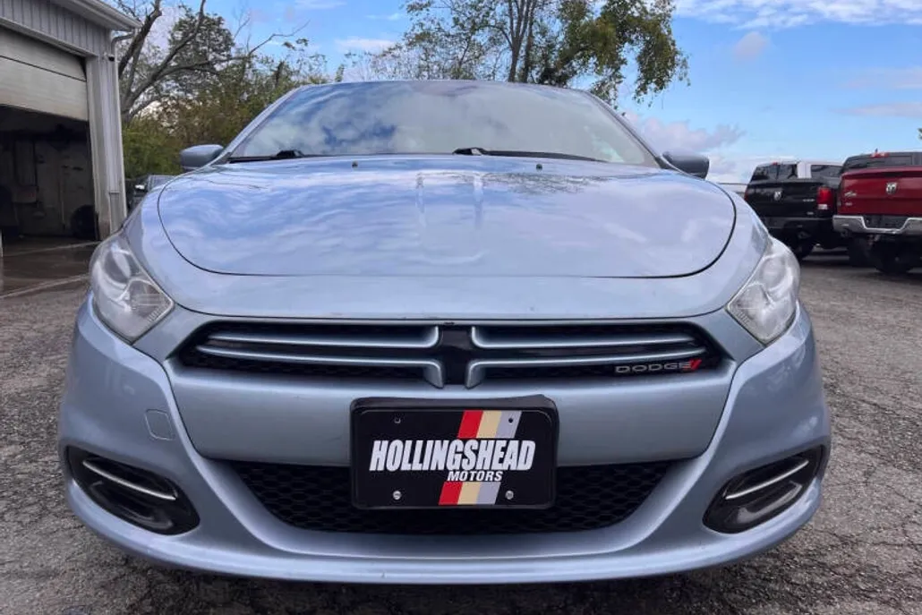 2013 Dodge Dart SE Aero photo 1