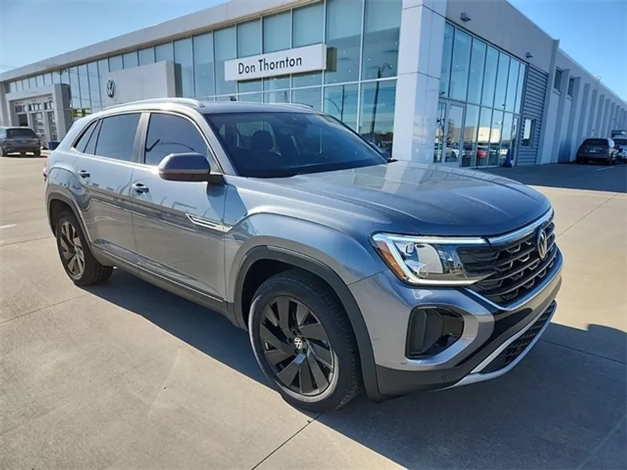 2025 Volkswagen Atlas Cross Sport SE Technology photo 1