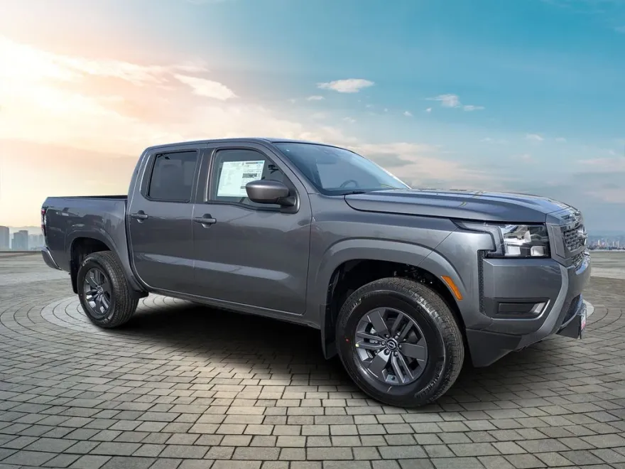 2025 Nissan Frontier Crew Cab SV photo 1