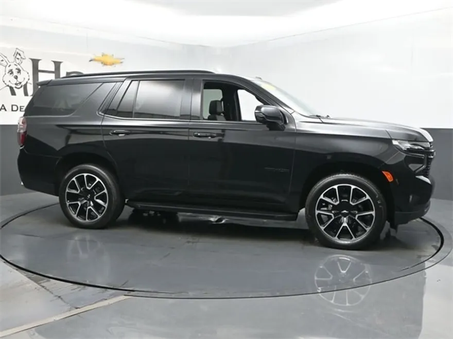 2023 Chevrolet Tahoe RST photo 1