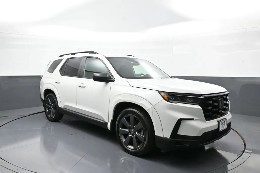 2023 Honda Pilot Sport photo 1
